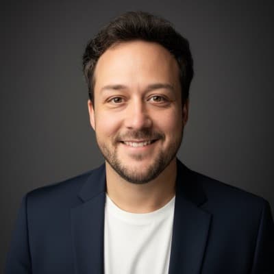 Noel Dinger, Managing Director